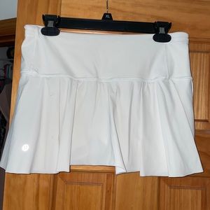 White lululemon skirt